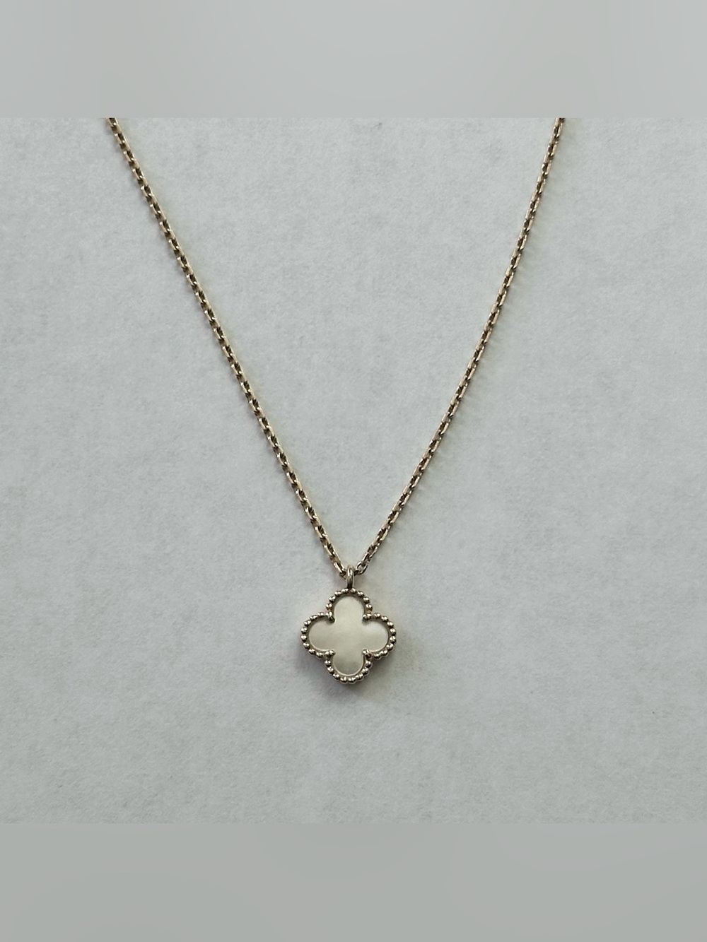 Van Cleef & Arpels Sweet Alhambra Pendant Necklace 18K YG Mother Of Pearl MOP